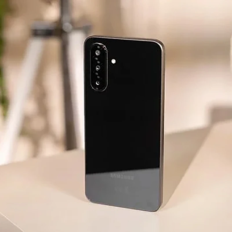 گوشی موبایل سامسونگ مدل Galaxy A26 حافظه 128 گیگابایت و رم 6 گیگابایت