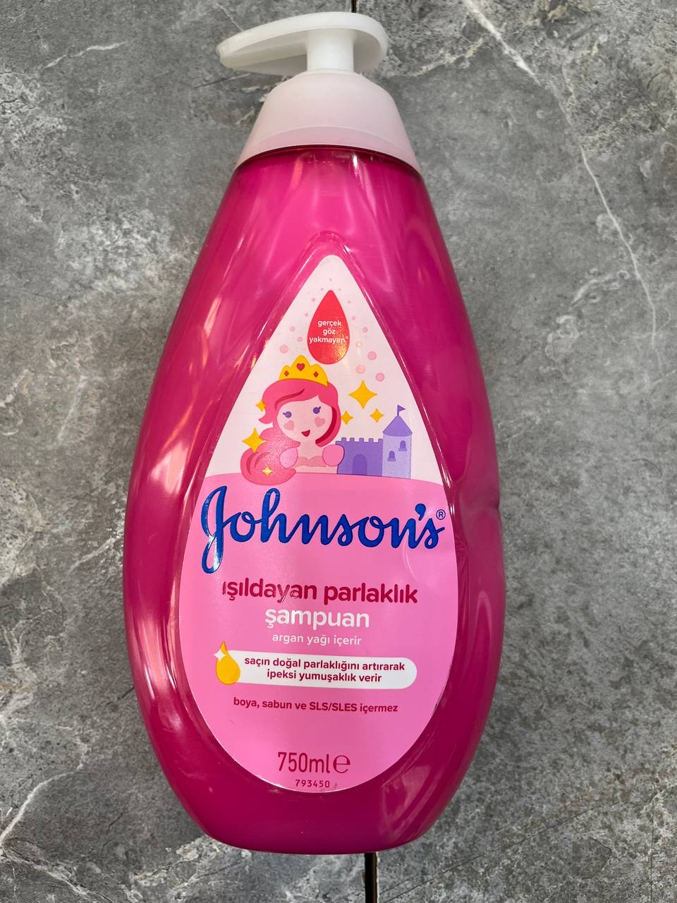 شامپو بچه جانسون  johnson's مدل isidayan parlaklik حجم 500 میل لیتر