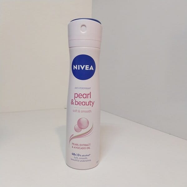 اسپری ضد تعریق زنانه نیوا nivea مدل pearl and beauty حجم 150 میی لیتر